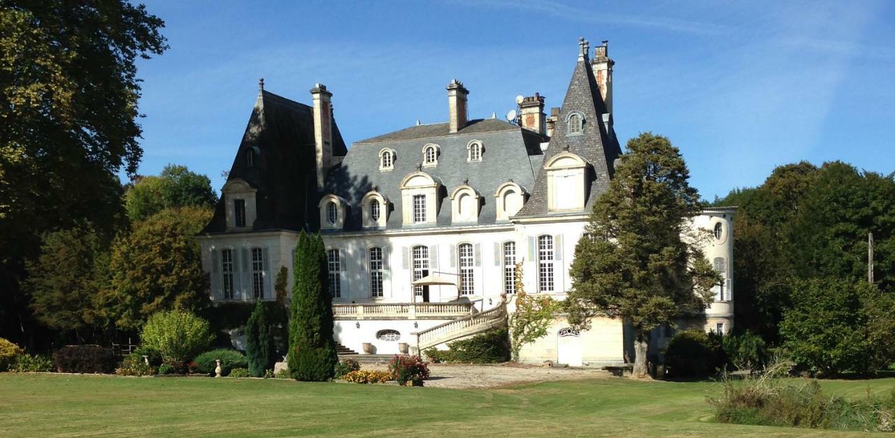 Chateau Du Val Larbont La Bastide-de-Serou ภายนอก รูปภาพ