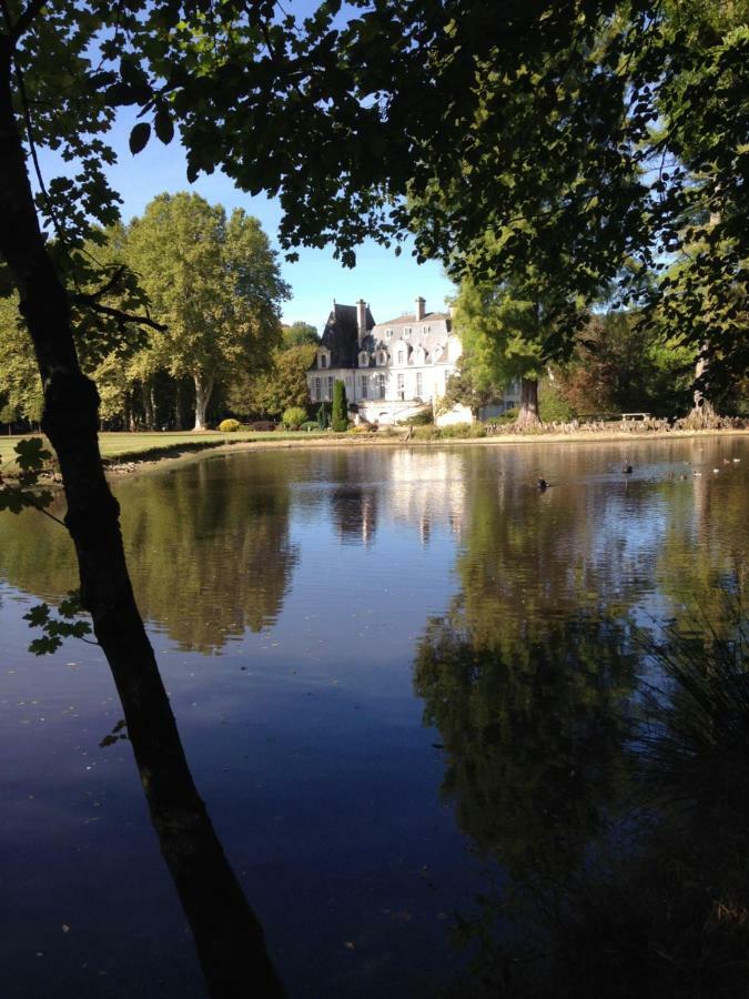 Chateau Du Val Larbont La Bastide-de-Serou ภายนอก รูปภาพ